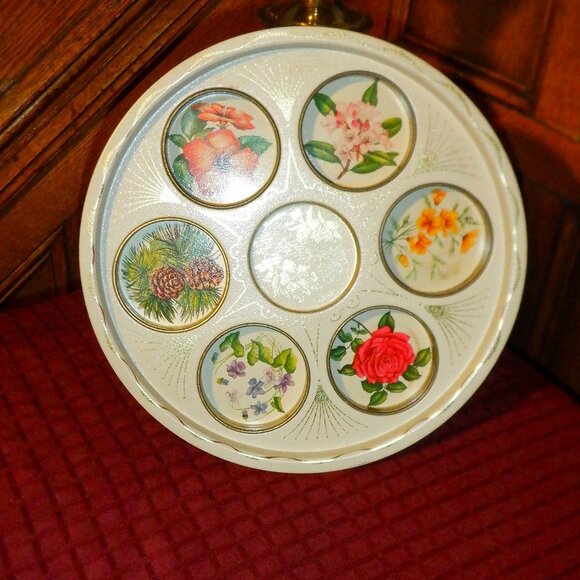 *** HAWAIIAN ISLANDS *** Metal Souvenir Drink Holder TRAY - Picture 1 of 2